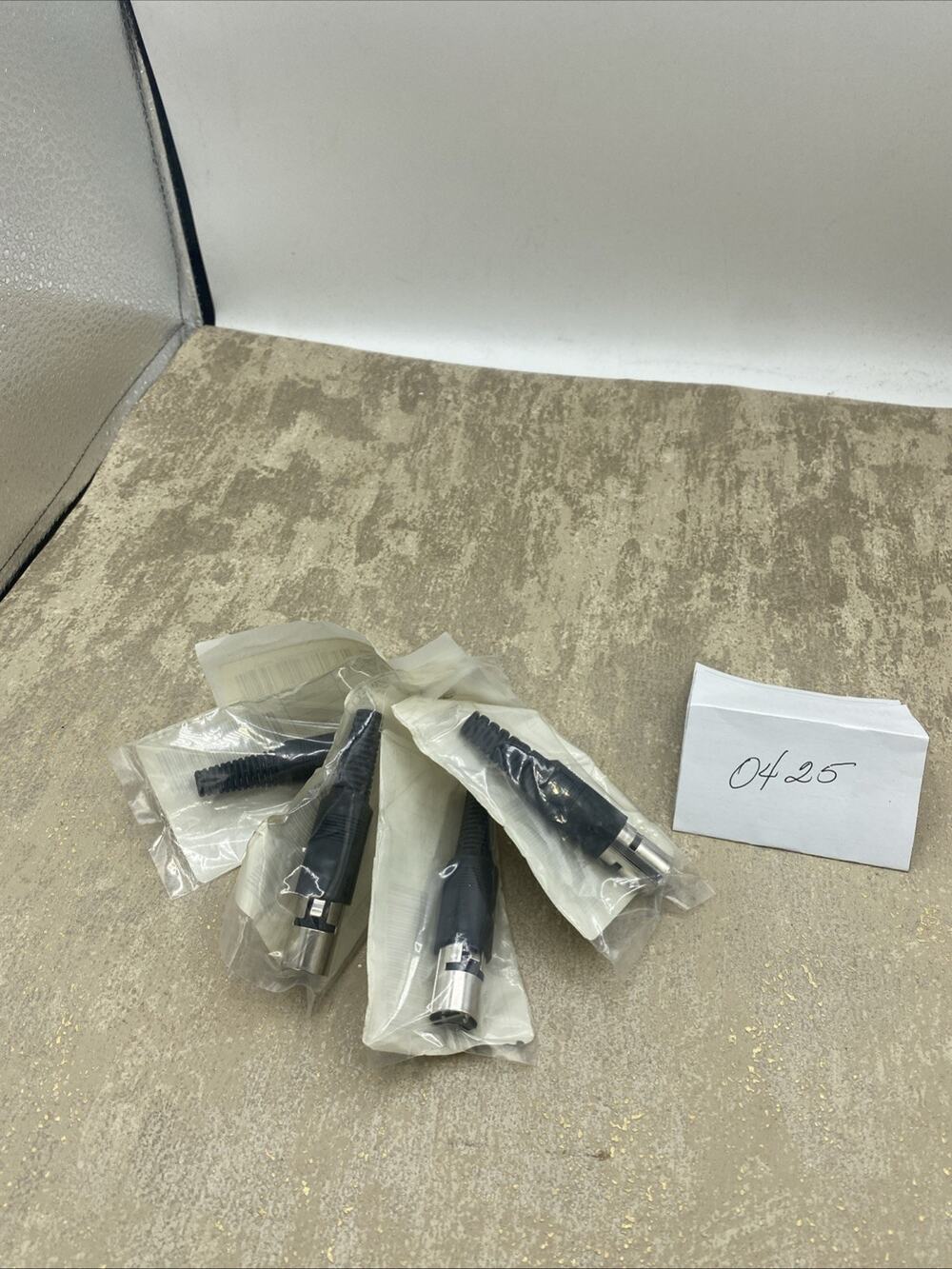 NEW DIGI-KEY 275-1002-ND CONNECTOR CIRCULAR DIN PLUG 5 POSITION YE-1155A-4 Pack